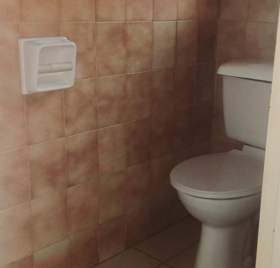2 Bedroom Property for Sale in Windsor West Gauteng