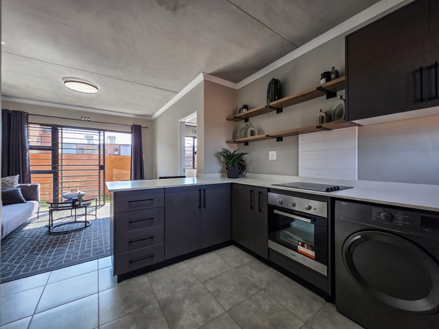 2 Bedroom Property for Sale in Sinoville Gauteng