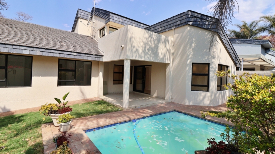 To Let 3 Bedroom Property for Rent in Dainfern Golf Estate Gauteng