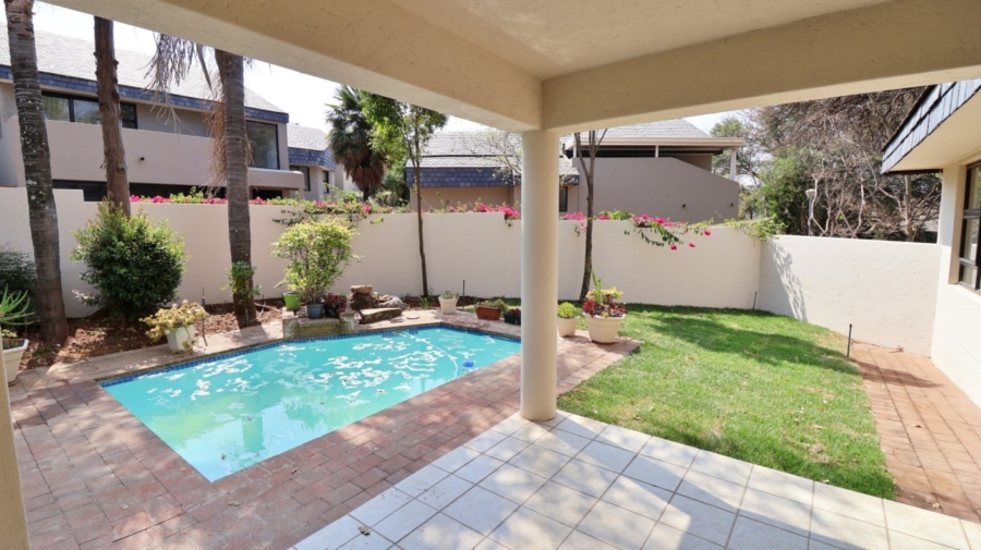 To Let 3 Bedroom Property for Rent in Dainfern Golf Estate Gauteng