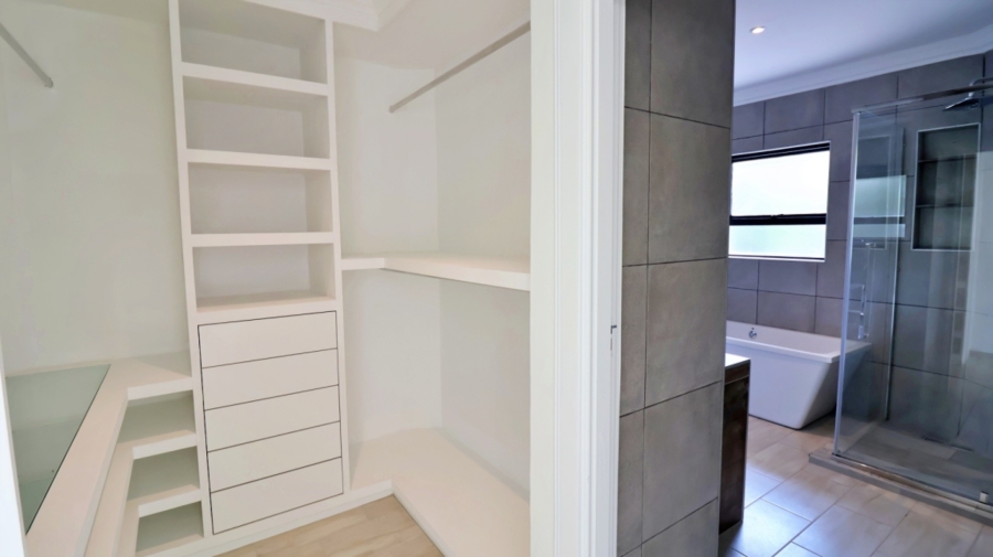 To Let 3 Bedroom Property for Rent in Dainfern Golf Estate Gauteng