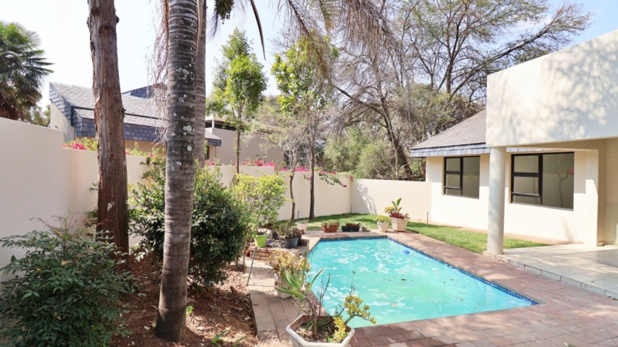 To Let 3 Bedroom Property for Rent in Dainfern Golf Estate Gauteng