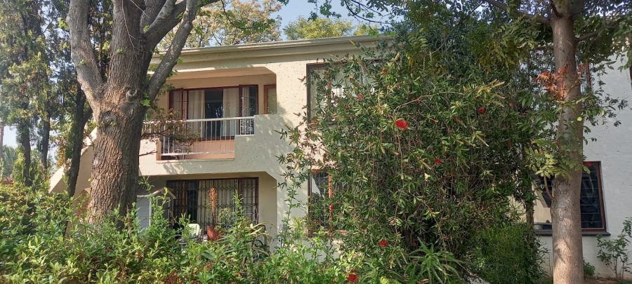 2 Bedroom Property for Sale in Sunninghill Gauteng