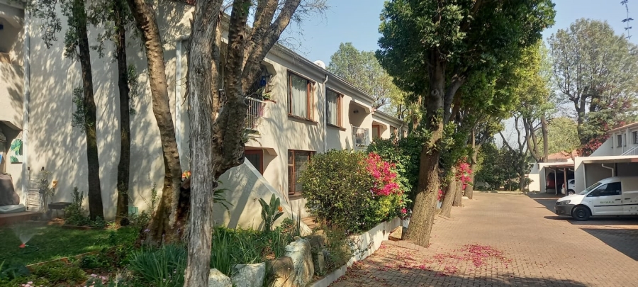 2 Bedroom Property for Sale in Sunninghill Gauteng