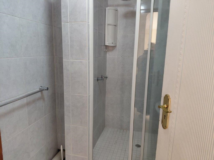 To Let 1 Bedroom Property for Rent in Kensington Gauteng