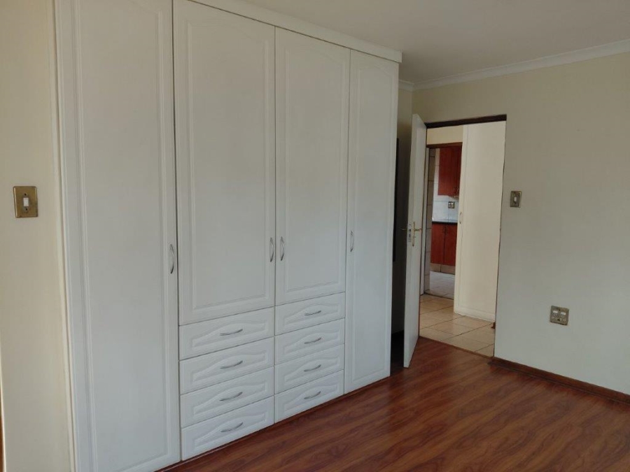 To Let 1 Bedroom Property for Rent in Kensington Gauteng