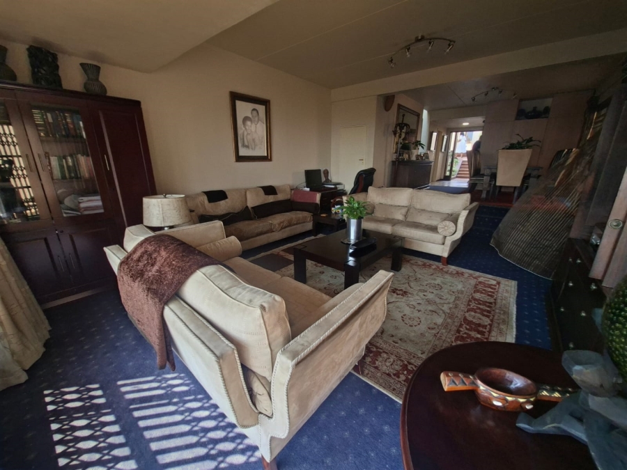 3 Bedroom Property for Sale in Wilro Park Gauteng