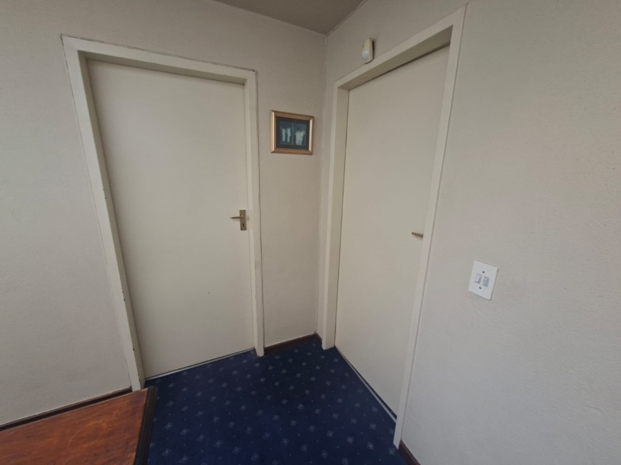 3 Bedroom Property for Sale in Wilro Park Gauteng