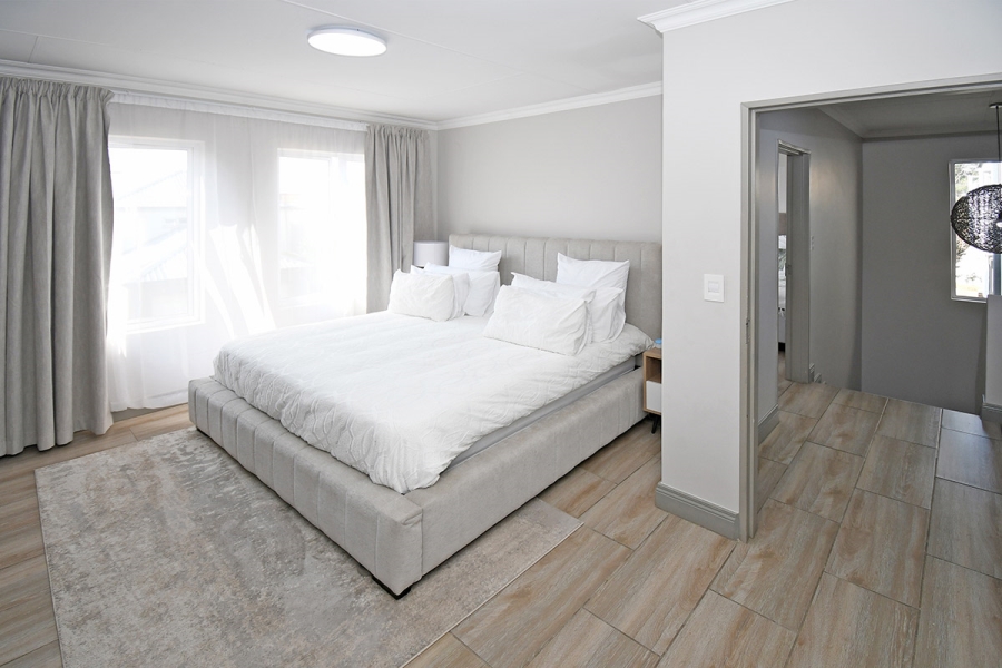 4 Bedroom Property for Sale in Broadacres Gauteng