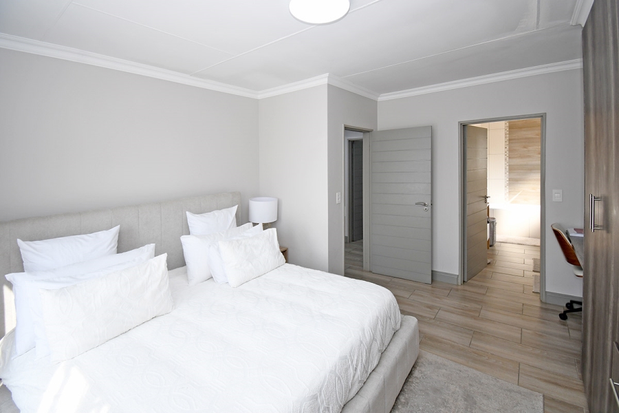 4 Bedroom Property for Sale in Broadacres Gauteng