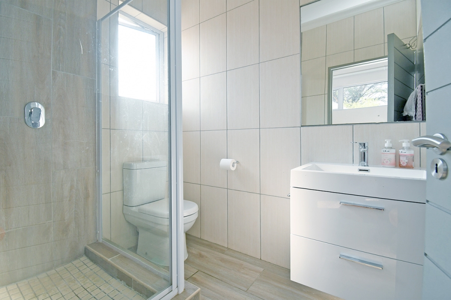 4 Bedroom Property for Sale in Broadacres Gauteng