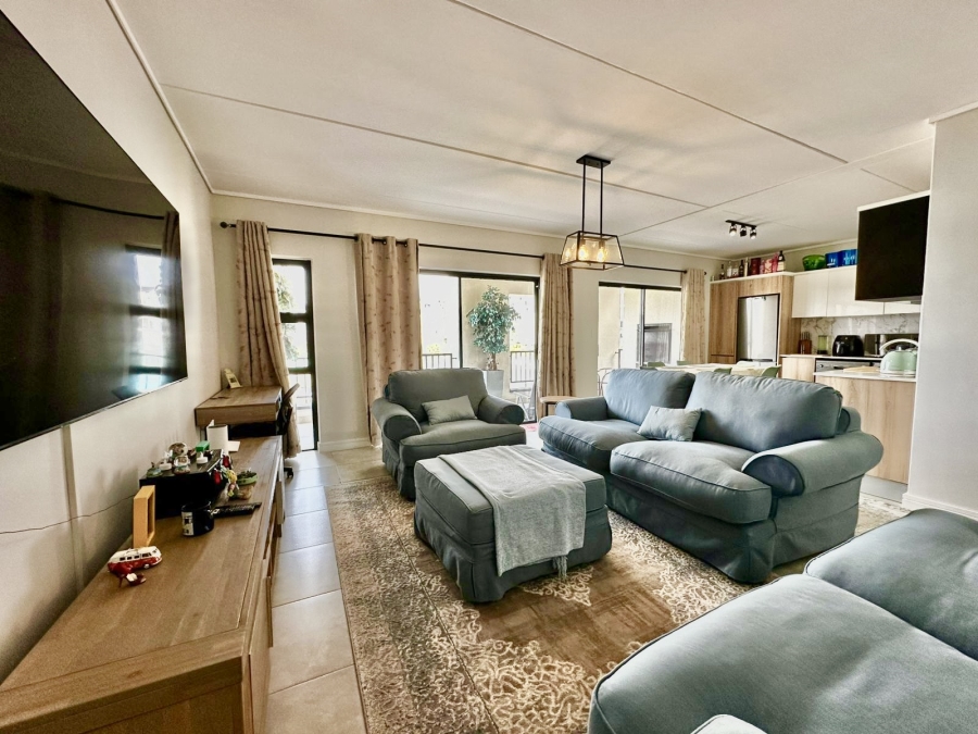 To Let 3 Bedroom Property for Rent in Waterfall Gauteng