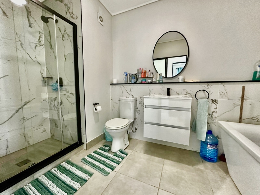 To Let 3 Bedroom Property for Rent in Waterfall Gauteng