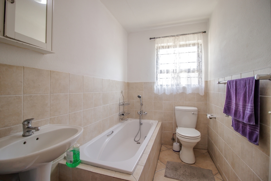 3 Bedroom Property for Sale in Jansenpark Gauteng