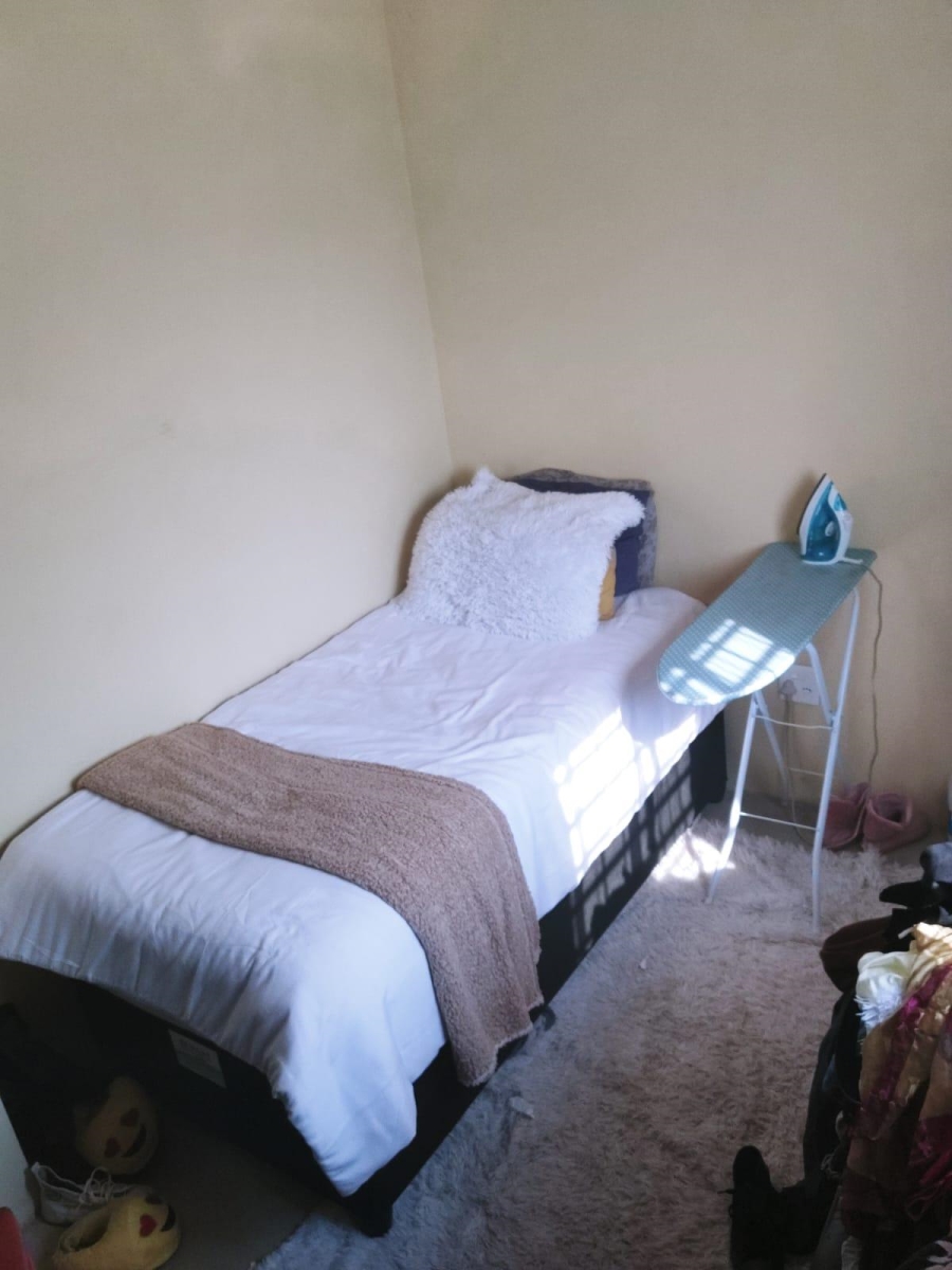 2 Bedroom Property for Sale in Lufhereng Gauteng