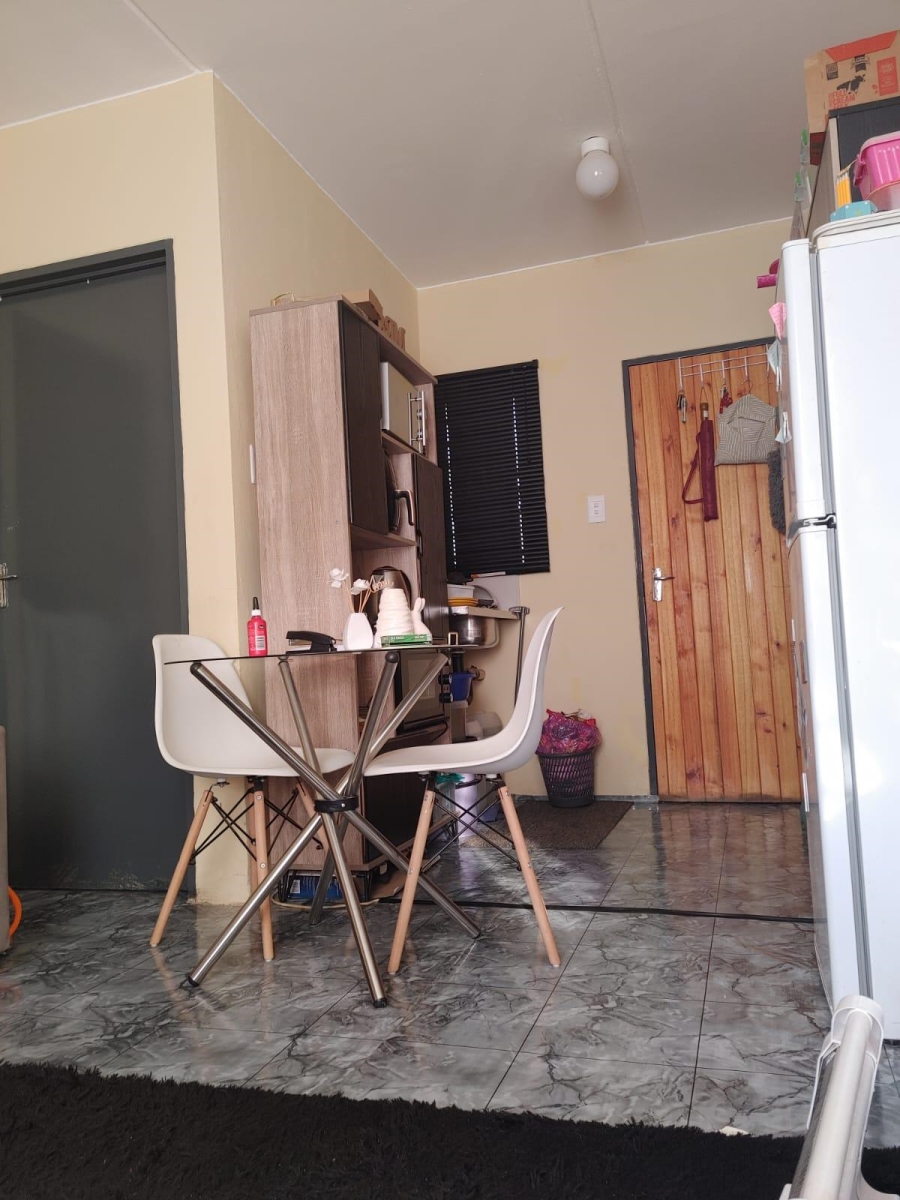 2 Bedroom Property for Sale in Lufhereng Gauteng