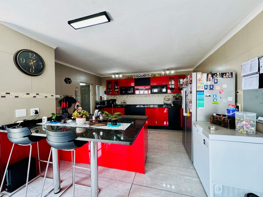 4 Bedroom Property for Sale in Sable Hills Gauteng