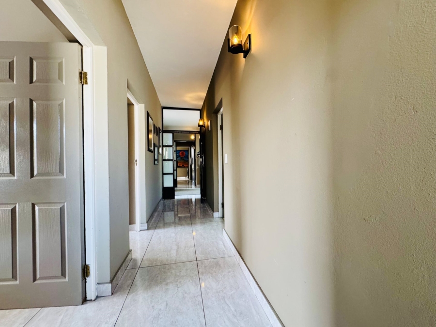 4 Bedroom Property for Sale in Sable Hills Gauteng
