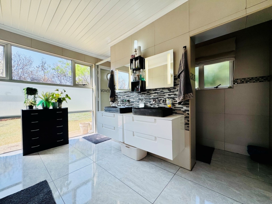 4 Bedroom Property for Sale in Sable Hills Gauteng
