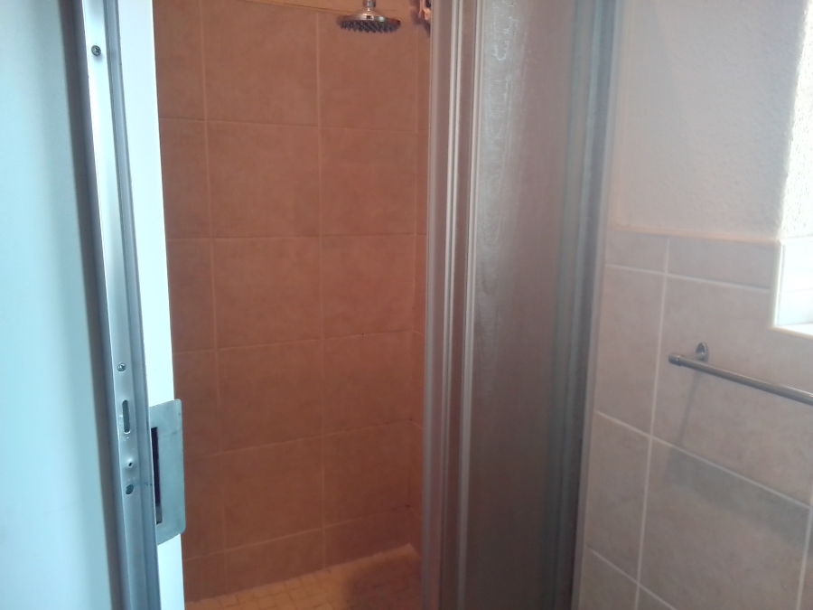 2 Bedroom Property for Sale in Birchleigh Gauteng