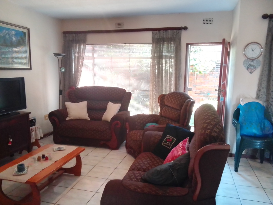 2 Bedroom Property for Sale in Birchleigh Gauteng