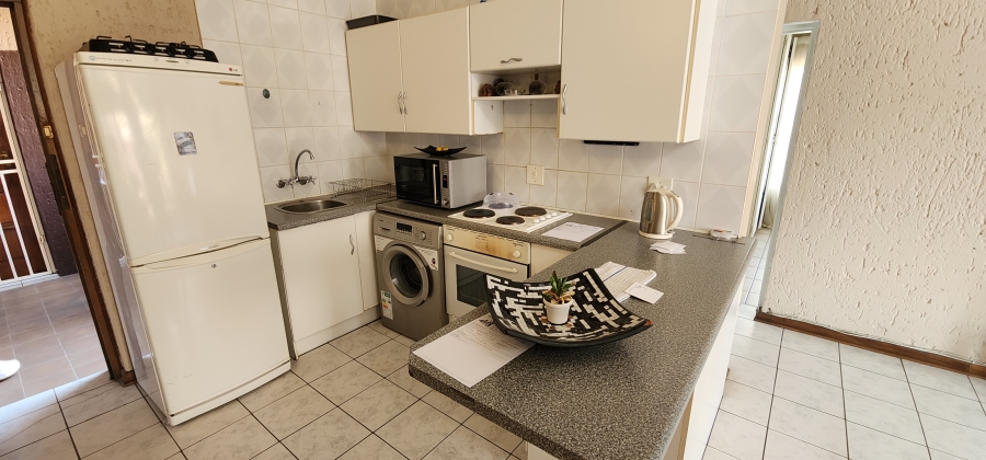 2 Bedroom Property for Sale in New Redruth Gauteng