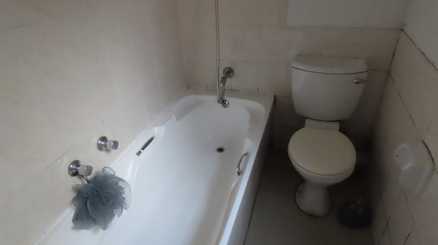 1 Bedroom Property for Sale in Sunninghill Gauteng