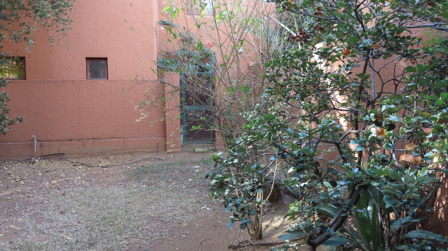 1 Bedroom Property for Sale in Sunninghill Gauteng
