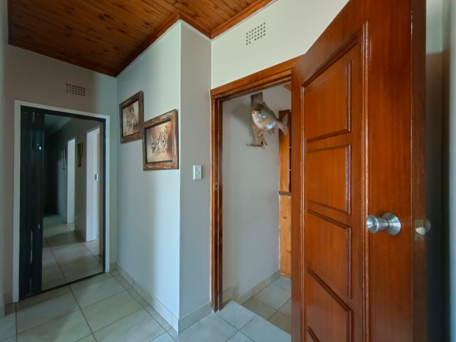 4 Bedroom Property for Sale in Vanderbijlpark SE 2 Gauteng