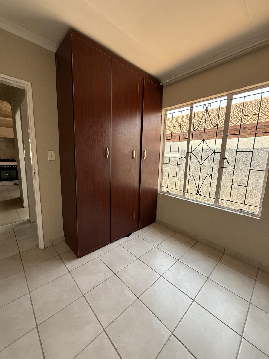 3 Bedroom Property for Sale in Elandspoort Gauteng