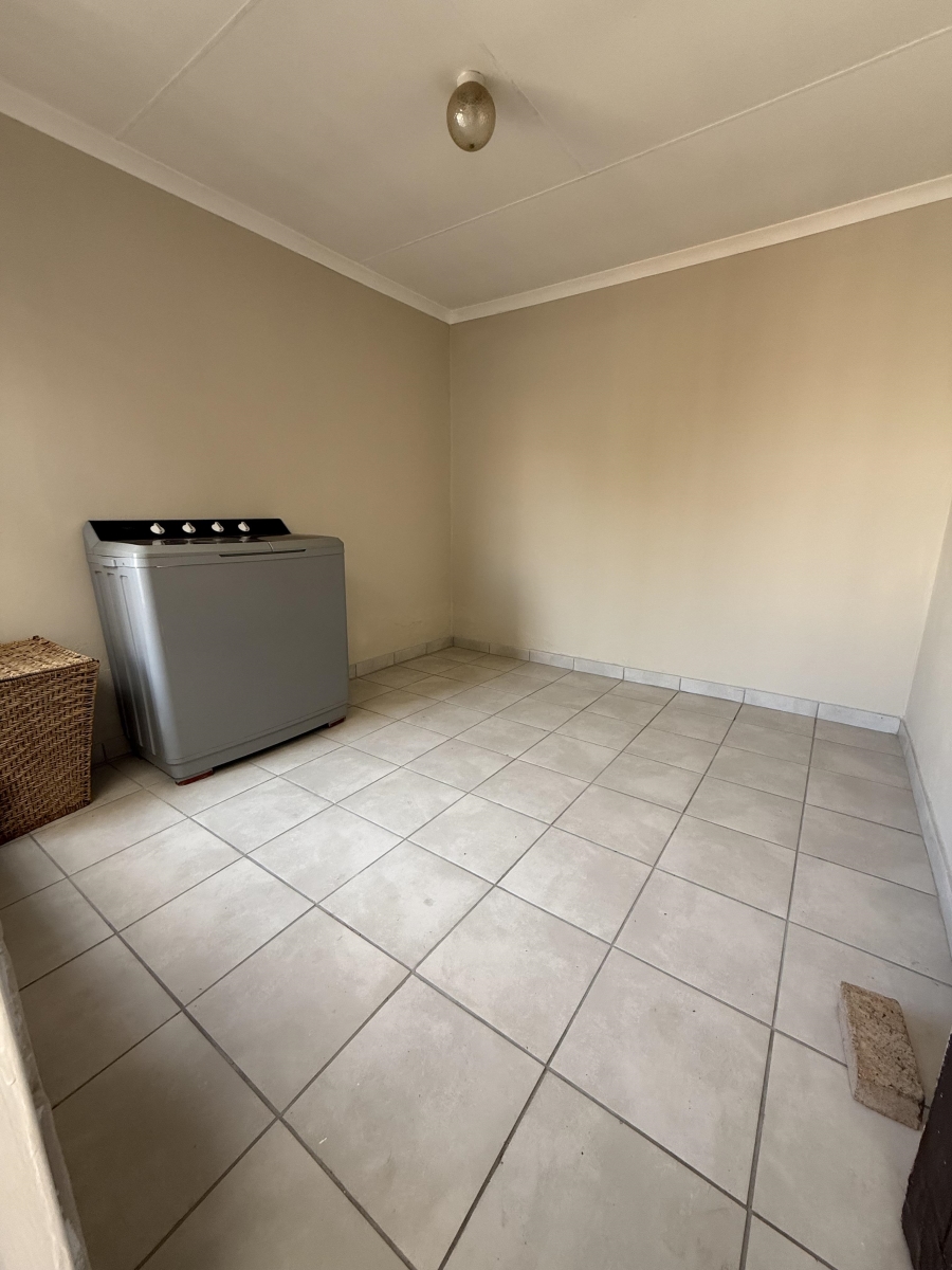 3 Bedroom Property for Sale in Elandspoort Gauteng