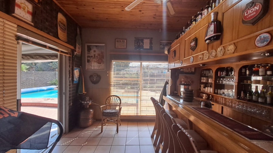 3 Bedroom Property for Sale in Falcon Ridge Gauteng