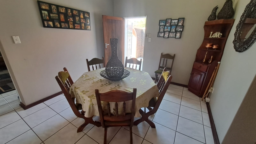 3 Bedroom Property for Sale in Falcon Ridge Gauteng