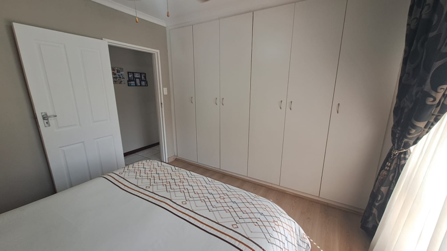 3 Bedroom Property for Sale in Falcon Ridge Gauteng