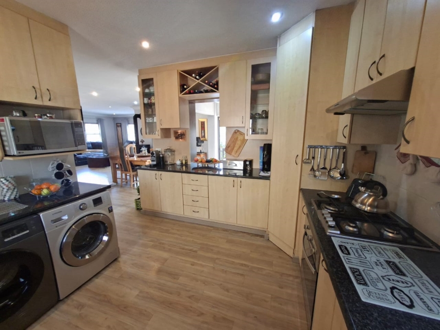 3 Bedroom Property for Sale in Noordheuwel Gauteng