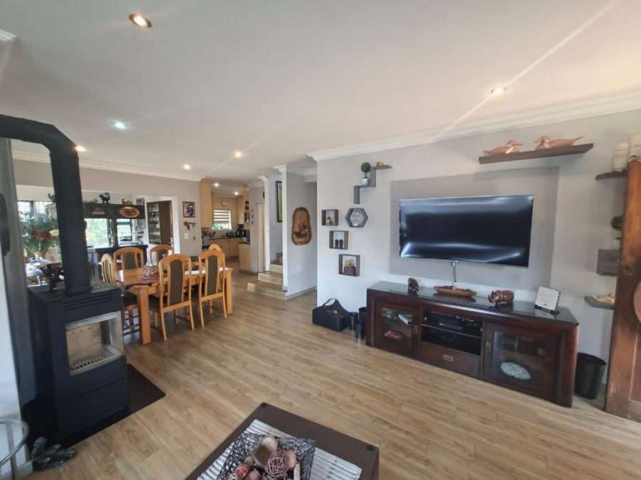 3 Bedroom Property for Sale in Noordheuwel Gauteng