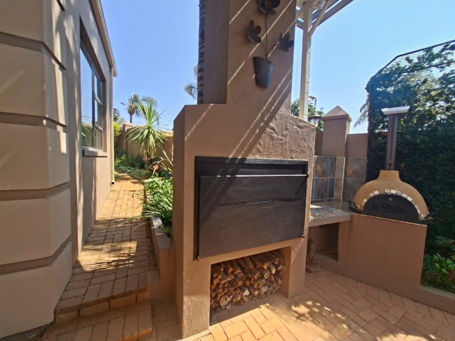 3 Bedroom Property for Sale in Noordheuwel Gauteng