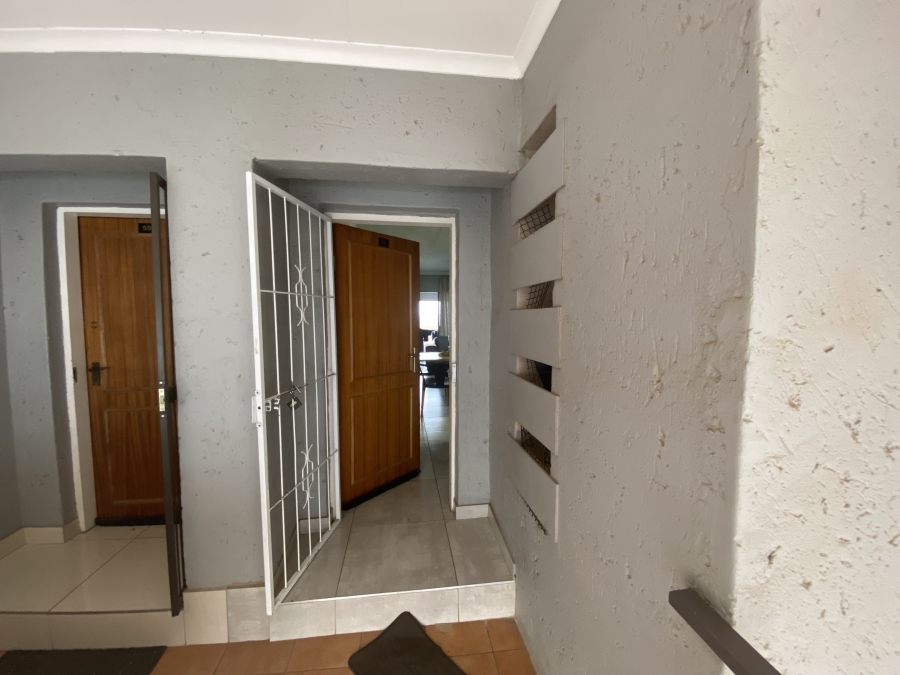 2 Bedroom Property for Sale in Northgate Gauteng
