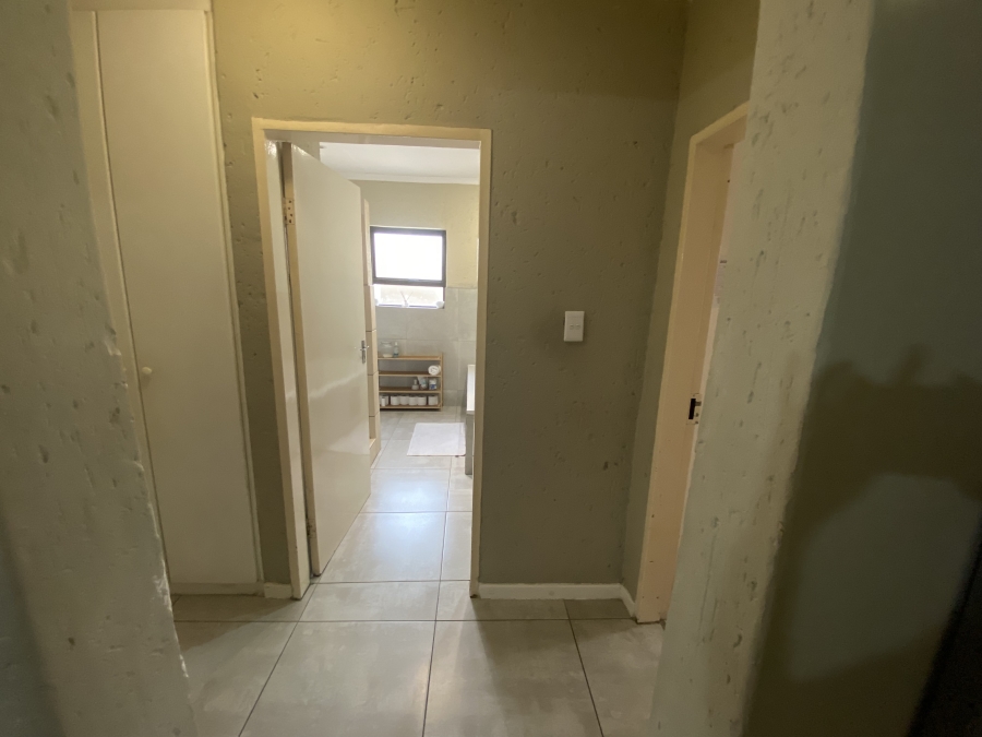 2 Bedroom Property for Sale in Northgate Gauteng