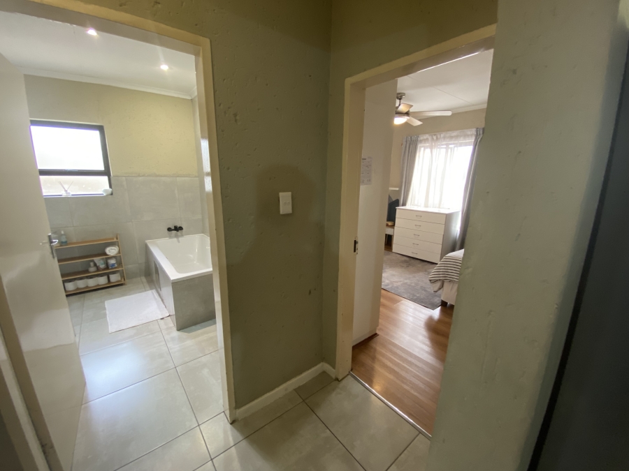 2 Bedroom Property for Sale in Northgate Gauteng