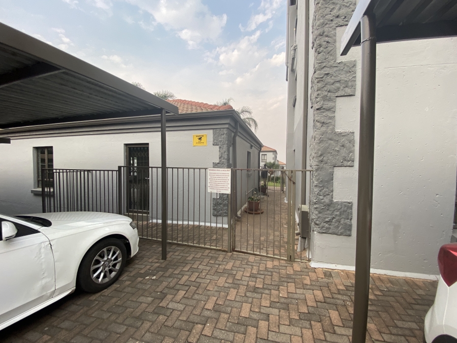 2 Bedroom Property for Sale in Northgate Gauteng