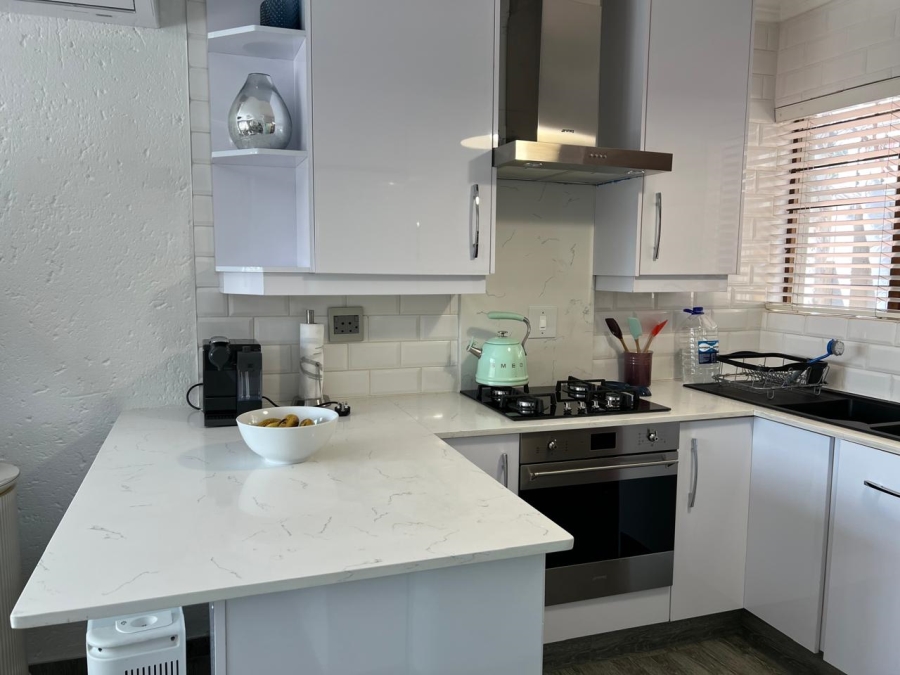 2 Bedroom Property for Sale in Morningside Gauteng