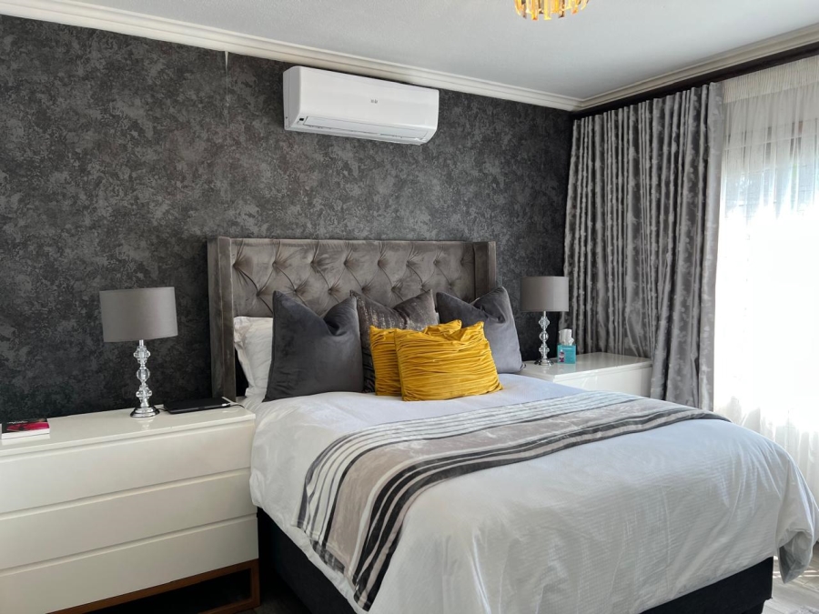 2 Bedroom Property for Sale in Morningside Gauteng