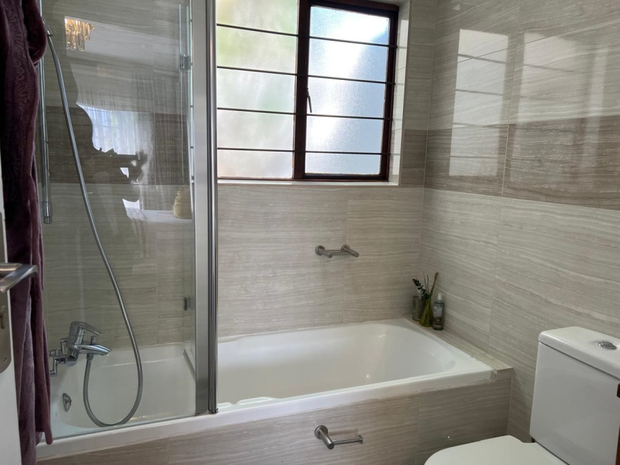 2 Bedroom Property for Sale in Morningside Gauteng