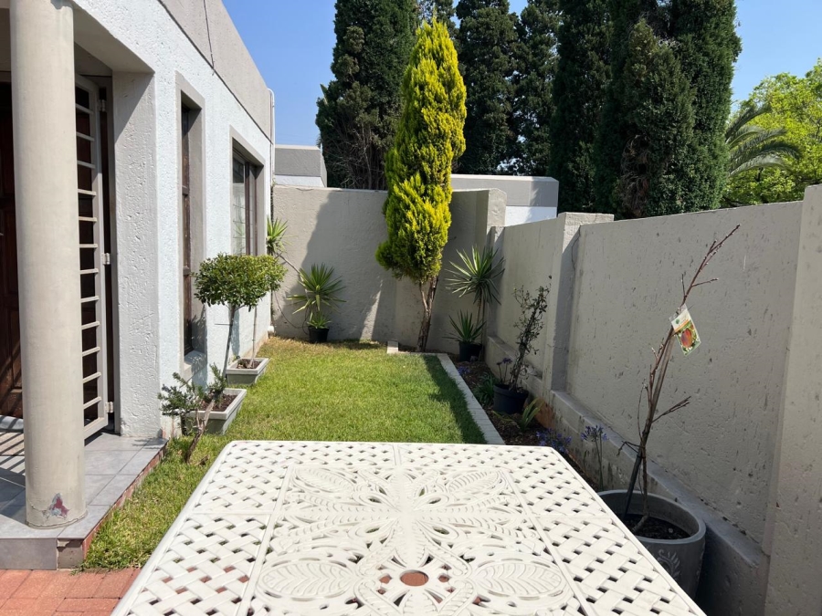 2 Bedroom Property for Sale in Morningside Gauteng