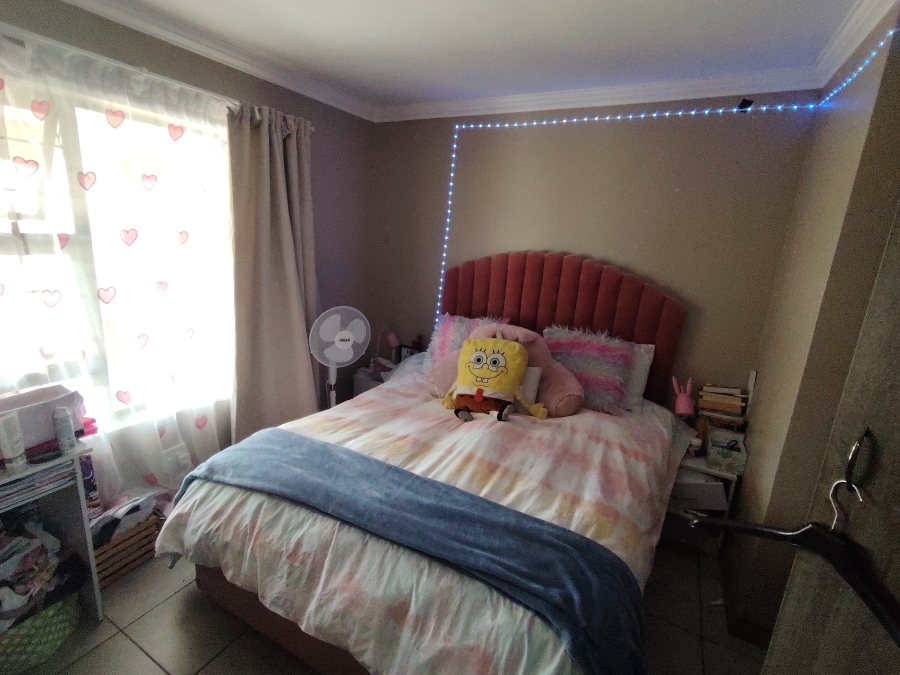 3 Bedroom Property for Sale in Amberfield Gauteng