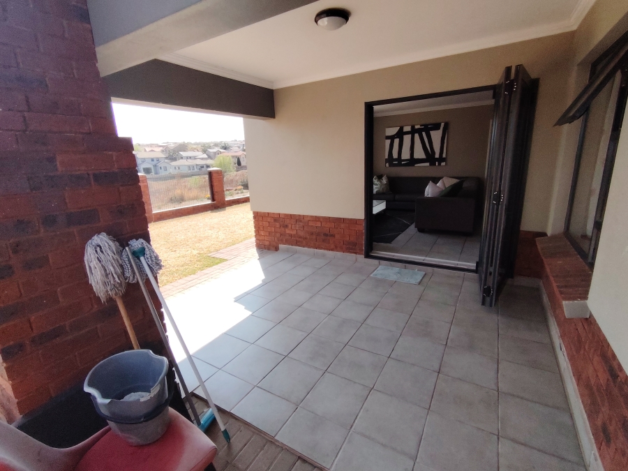 3 Bedroom Property for Sale in Amberfield Gauteng