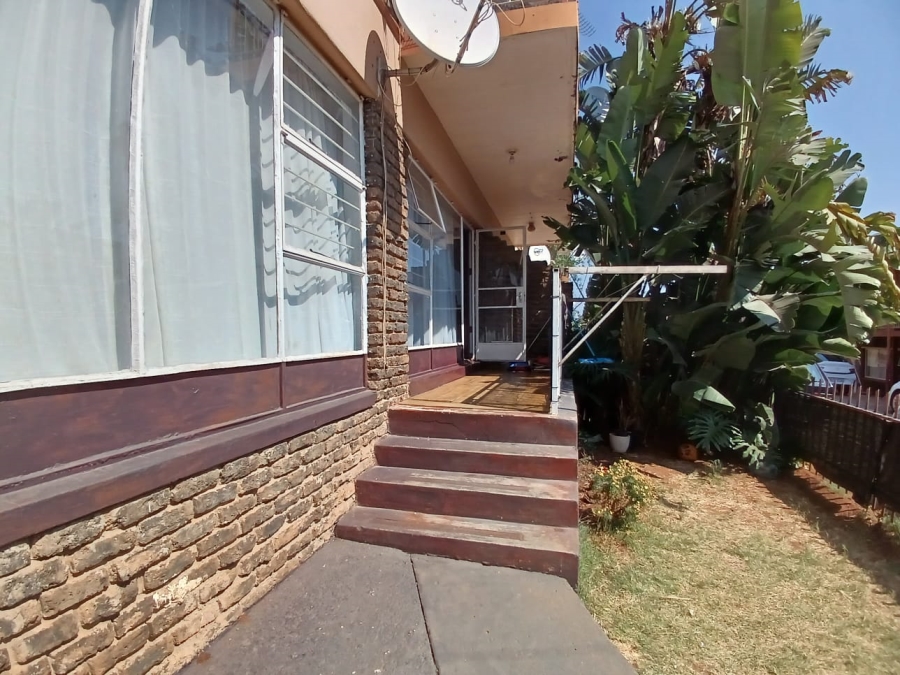 2 Bedroom Property for Sale in Wentworth Park Gauteng