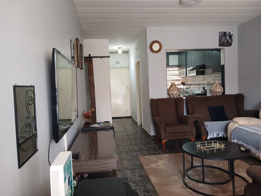 2 Bedroom Property for Sale in Wentworth Park Gauteng