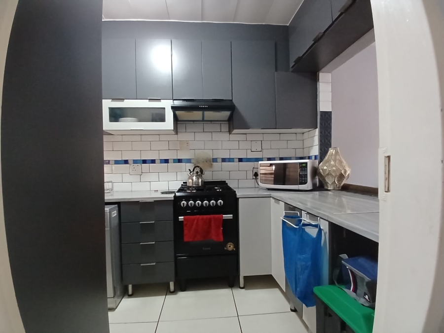 2 Bedroom Property for Sale in Wentworth Park Gauteng